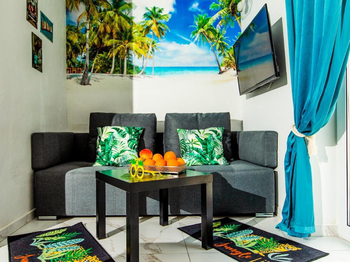 Temple Luxury Resort Rewal Esterno foto