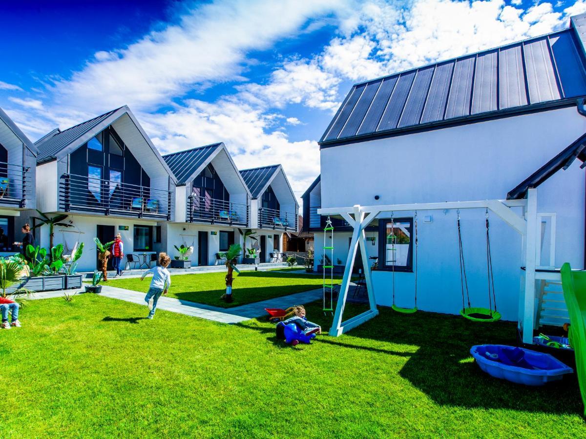 Temple Luxury Resort Rewal Esterno foto